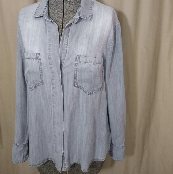 Cloth & Stone gray chambray button up blouse - Picture 11 of 15